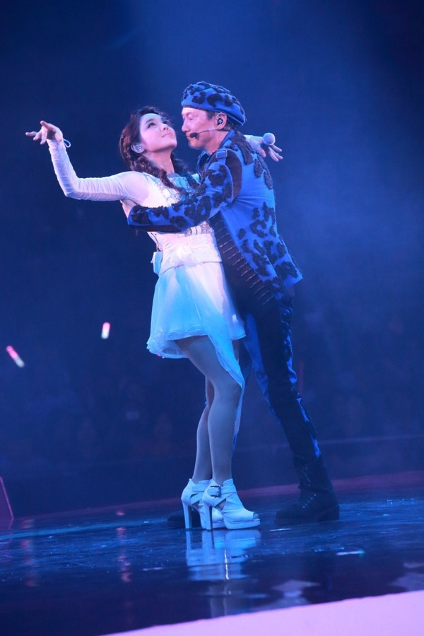 官恩娜獨遊蒙古教2招「自救」 拜訪巫師被對方爆一事嚇到喊 