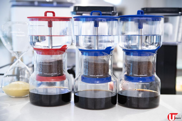 利東街旁純白上樓咖啡店 超有水準！店主手工製甜品麵包