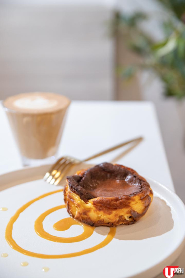 利東街旁純白上樓咖啡店 超有水準！店主手工製甜品麵包