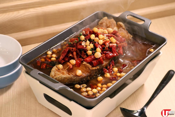 屯門川式螺螄辣湯串串 自創牛柏葉包蝦滑