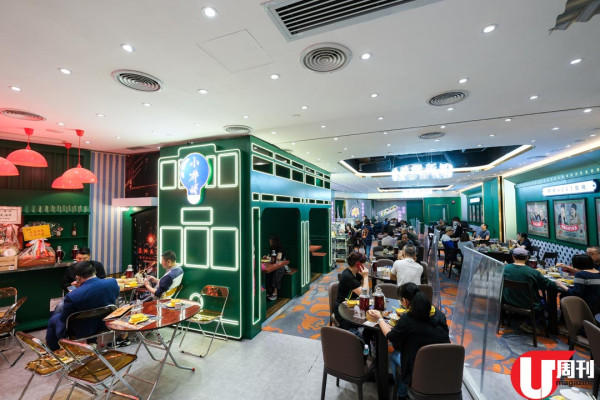 電車卡座懷舊大排檔 招牌黑燒鵝 / 餐牌動畫呈現菜式