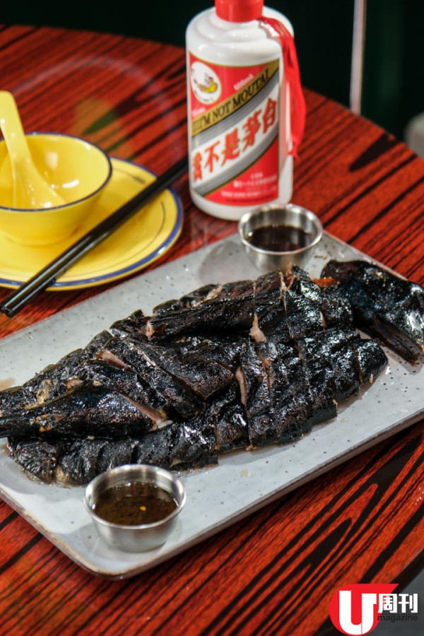 電車卡座懷舊大排檔 招牌黑燒鵝 / 餐牌動畫呈現菜式