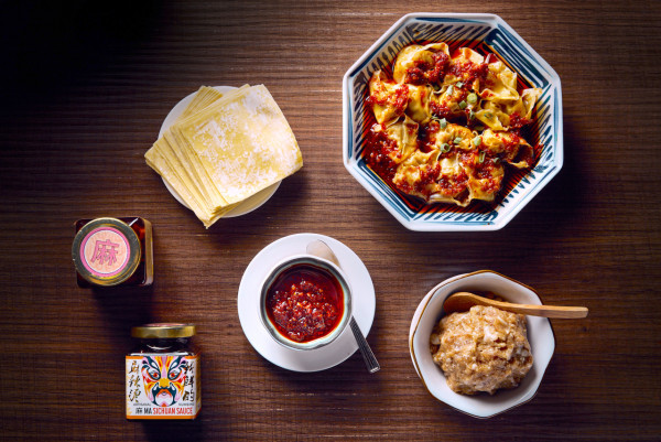 中環麻辣燙母親節推紅油抄手材料包　零失敗親手包餃子！附烹飪說明+新鮮食材+招牌麻醬