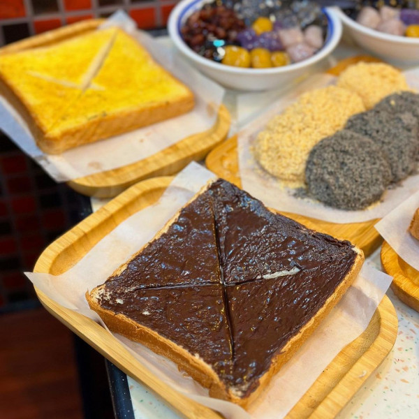 元朗台式餐廳「羅東肉焿番」推出$49台式甜品放題！  墨汁炸雞／芝麻麻糬／花生麻糬／仙草芋圓／椰香奶酥吐司／芋泥餡銅鑼燒