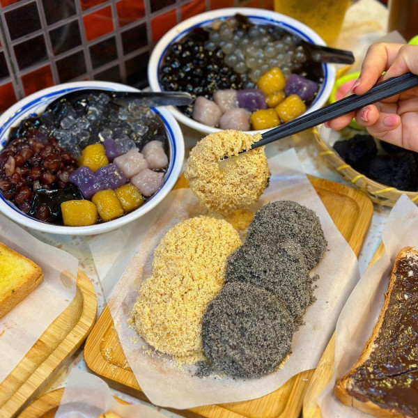 元朗台式餐廳「羅東肉焿番」推出$49台式甜品放題！  墨汁炸雞／芝麻麻糬／花生麻糬／仙草芋圓／椰香奶酥吐司／芋泥餡銅鑼燒