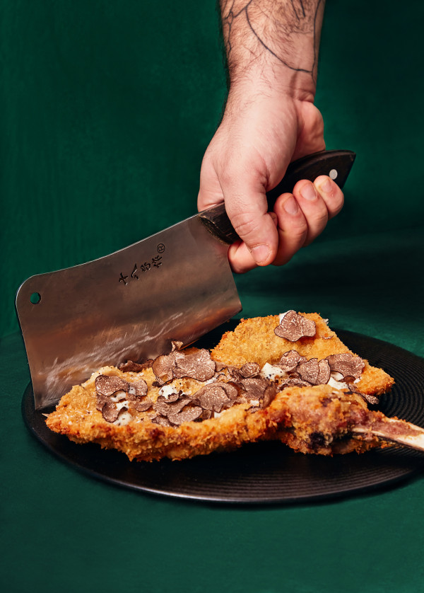 尖沙咀新開海景意大利餐廳酒吧「Vista Bar」   黑松露炸小牛排／氮氣Negroni雪糕／火紅雞尾酒