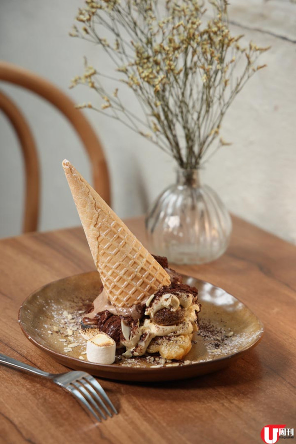 觀塘工廈甜品 CAFE 念念 超靚蜜柑卷蛋 / 富士山蛋糕