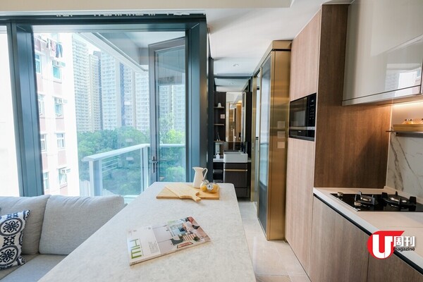 18萬裝修！270呎愛入廚一人蝸居 夢想多用途中島廚房+大玻璃窗望香港仔市景