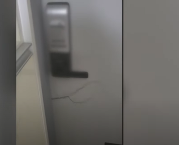 韓國獨居女生家門罅驚現電線圈！ 聽到門外有男聲＋電線套門鎖試圖開門