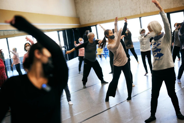 跨代共融舞蹈計劃召集年輕人 與銀髮族起舞 打破隔閡