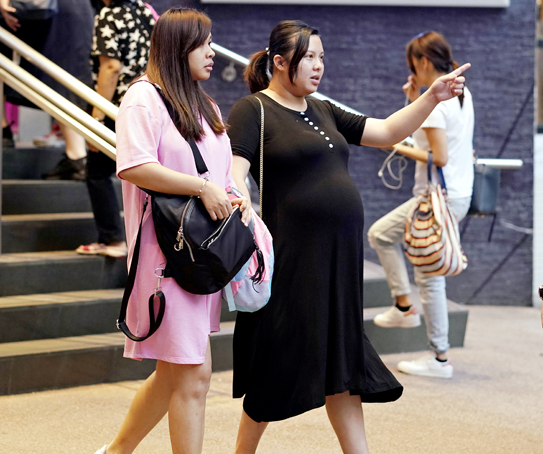 香港生育率列全球倒數第一  每位女性平均僅生育0.8名子女
