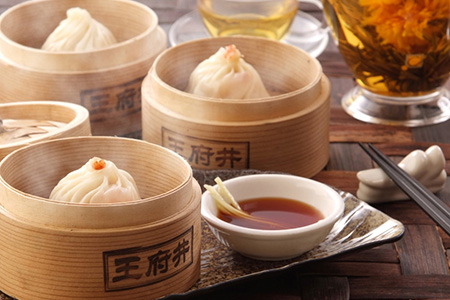 橫濱一日遊景點+美食推介2025｜必訪18米高高達/粉嫩過山車/紅磚倉庫！超人氣炸豬排定食老店 