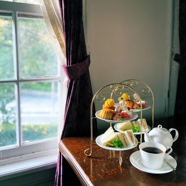 橫濱一日遊景點+美食推介2025｜必訪18米高高達/粉嫩過山車/紅磚倉庫！超人氣炸豬排定食老店 