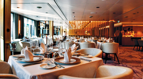 11日郵挪威 登天鵝探索郵輪「月亮女神號」（SH Diana）遊北極 