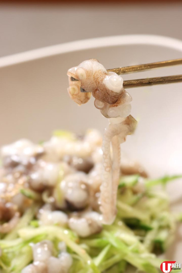 韓印紅 6,000 呎餐廳 震撼巨型海鮮鍋 / 活八爪魚