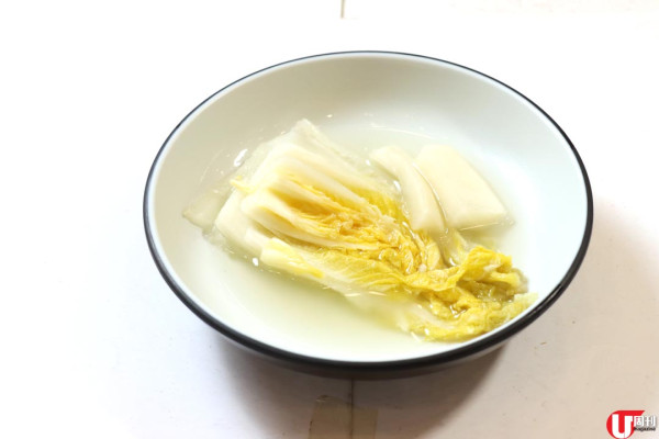 韓印紅 6,000 呎餐廳 震撼巨型海鮮鍋 / 活八爪魚