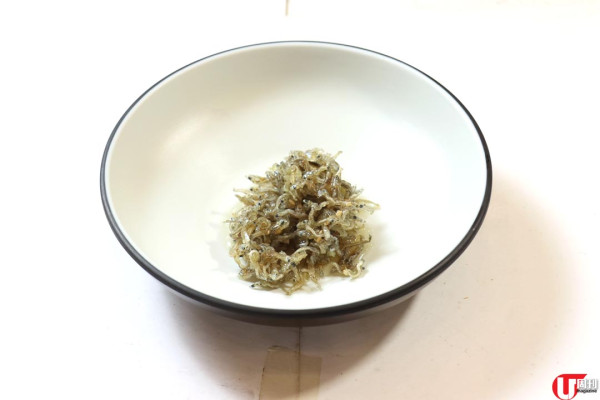 韓印紅 6,000 呎餐廳 震撼巨型海鮮鍋 / 活八爪魚