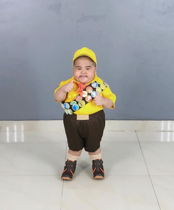 Stickers印尼肥仔Tatan11歲近照曝光!棄標誌性光頭!網民:認唔出!