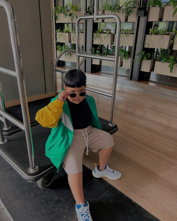 Stickers印尼肥仔Tatan11歲近照曝光!棄標誌性光頭!網民:認唔出!