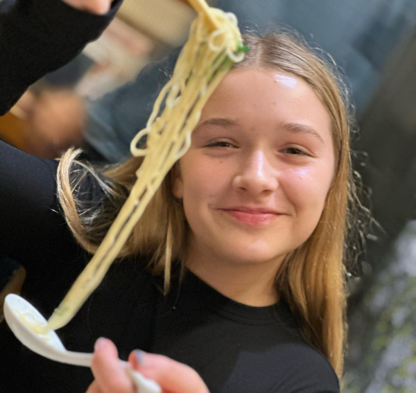 碧咸現身泰國粉絲迫爆商場 男球迷1舉動吸引偶像主動合照 