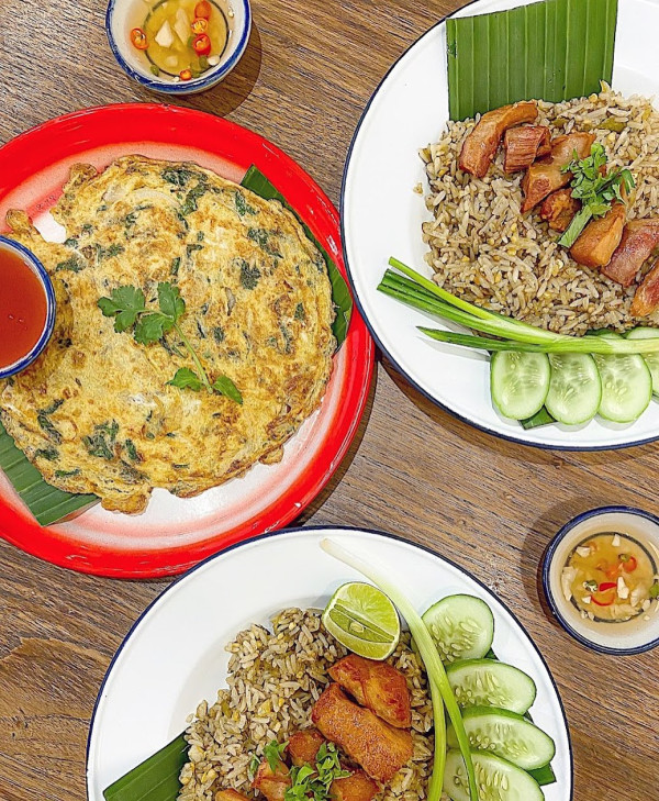 圖片來源﹕Facebook@Ongtong Khaosoi 曼谷Siam暹羅站美食2025 | 10間必食推介!平價泰菜老店/人氣復古風粉紅色cafe/咖哩炒蟹餐廳/泰式雞蛋糕