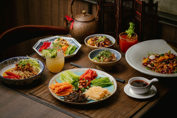 中環米芝蓮川菜餐廳「麻辣燙」推出父親節限定免費無限暢飲   麻辣涼拌雞絲／麻辣鴨絲撈麵／青花椒海蜇頭／涼拌麻辣茄子