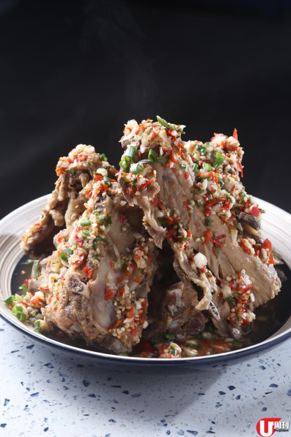 180 度星空光影酒吧餐廳 開到 4am / 宵夜歎酒店級泰菜