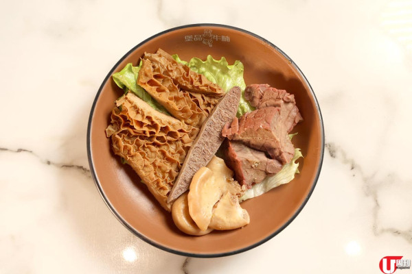 獨門牛腩煲火鍋 秘製潮式滷水汁超入味