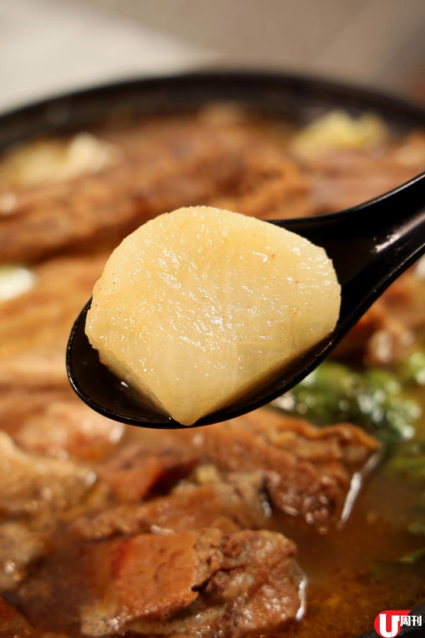 獨門牛腩煲火鍋 秘製潮式滷水汁超入味