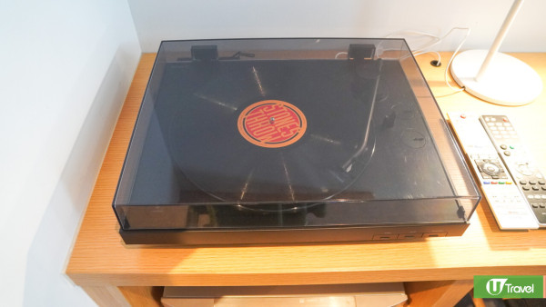 開箱下北澤爆紅黑膠芥末酒店MUSTARD HOTEL SHIMOKITAZAWA!免費租借黑膠入房聽!最平人均約0/晚