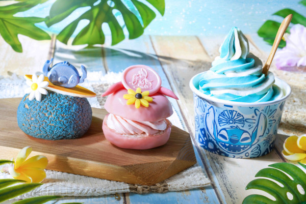 迪士尼樂園推出全新夏日美食   日向夏柑橘味軟雪糕／史迪仔伯爵茶朱古力泡芙／三眼仔朱古力燕麥香蕉鬆餅／唐老鴨甜點