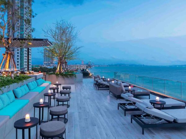 芭堤雅酒店2024｜芭堤雅8大新酒店 近步行街/夜市低至7！ 水上樂園/私人沙灘/Infinity Pool 