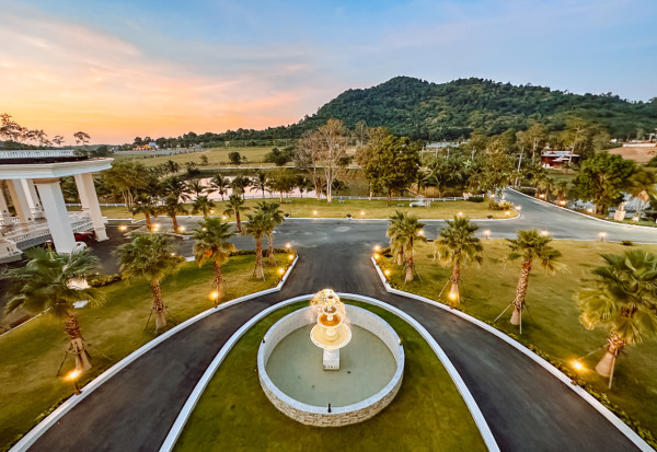 芭堤雅酒店2024｜芭堤雅8大新酒店 近步行街/夜市低至7！ 水上樂園/私人沙灘/Infinity Pool 