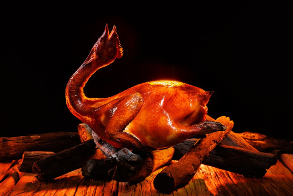 點煲 新推「鳳翼展翅」備長炭火燒雞