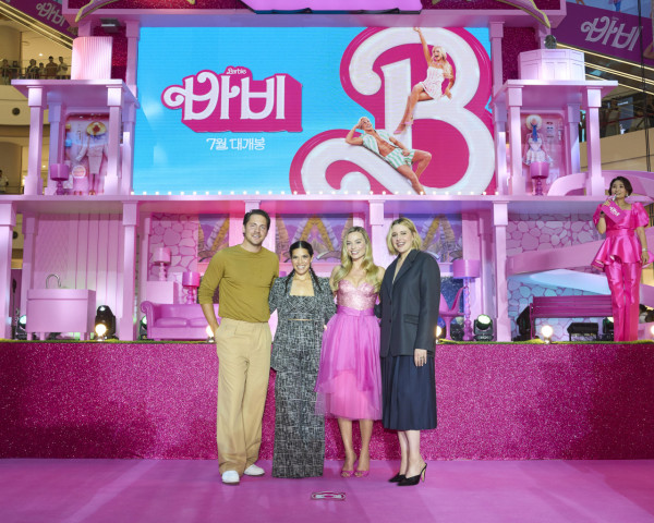 瑪歌羅比《Barbie芭比》正式上映 3大電影賣點讓你準備投入粉紅世界！金像提名導演/完美演員選角/粉紅宣傳攻勢