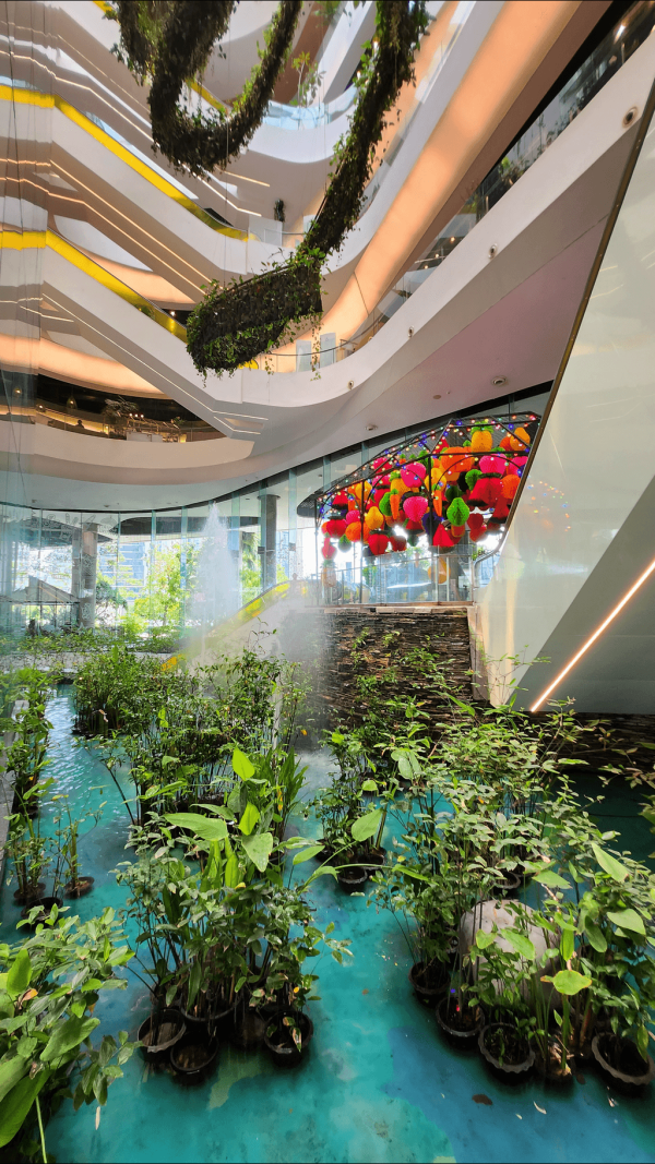 曼谷旅遊熱門景點、必食推介!兩大人氣夜市 / 超級百貨城 / 正宗濃郁船麵 / 酸甜火山排骨 / 手信掃貨推薦!