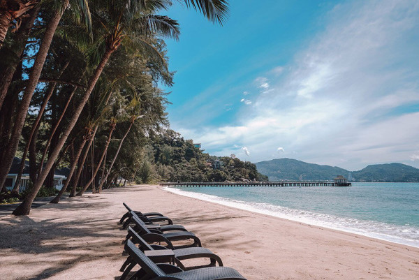 布吉酒店2024| 6大住宿推薦  複式Pool Villa連無邊際泳池/私人沙灘！最平人均0/晚 