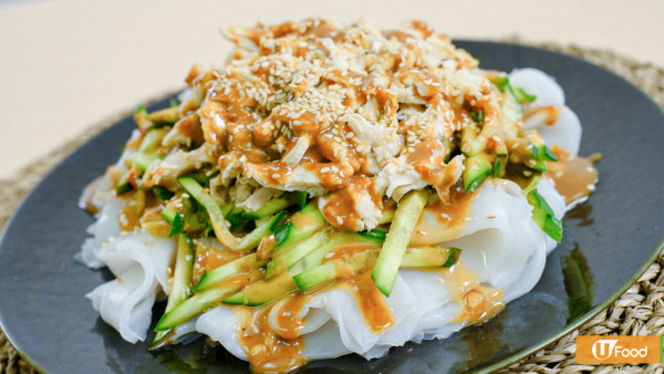 雞絲粉皮｜免開火懶人版麻醬涼拌雞絲粉皮　簡單開胃消暑米紙料理！附微波爐嫩雞胸肉小秘訣