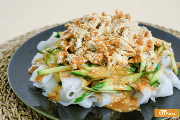 雞絲粉皮｜免開火懶人版麻醬涼拌雞絲粉皮　簡單開胃消暑米紙料理！附微波爐嫩雞胸肉小秘訣