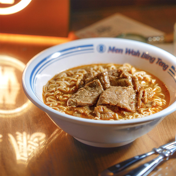 「敏華冰廳」香港機場禁區新店  停機坪靚景伴你歎經典港式美味