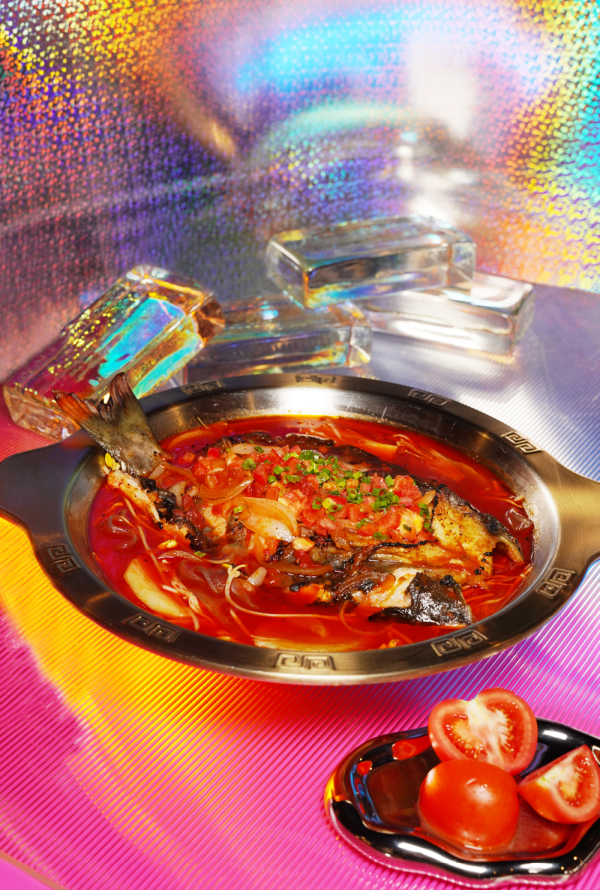 花椒子 烤魚加火鍋 K歌同歡 邊吃邊SING上太空