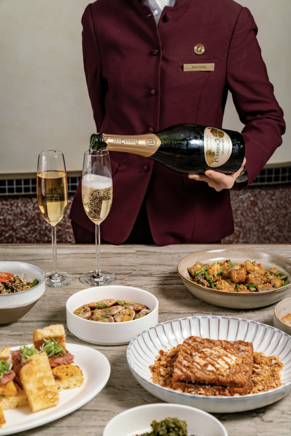 西環特色中菜廳「The Praya」推出週末早午餐及無限暢飲套餐    炭燒黑毛豬叉燒／椰子黑糯米西多士／炭燒滷水牛舌