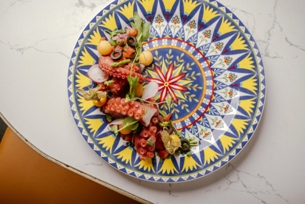 東涌西餐廳The Next Chapter推限定意式菜單　拿坡里白鯷魚／打卡雞尾酒／夏日限定佈置