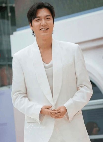 李敏鎬雙下巴嚴重