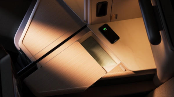 爾雅商務艙(Aria Suite)影片截圖。(圖片來源﹕Cathay Pacific 國泰航空) 國泰全新爾雅商務艙Aria Suite 一文看清4大升級/全平艙座位/私人隔門