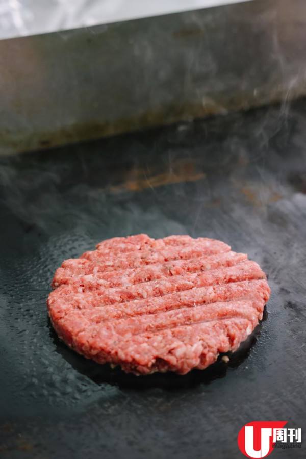 陀地漢堡店 自家鑽研歐式十字包 / 廚師發辦漢堡