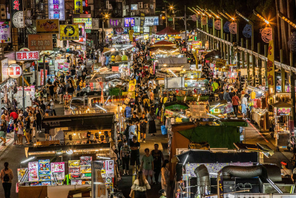 中壢觀光夜市。(圖片來源﹕桃園觀光導覽網) 中壢夜市|台北機場捷運新站通車!離桃園最大夜市僅10分鐘步程 附8大當地人票選美食