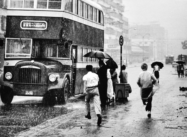 《香港故事》展老香港攝影集及書籍 回顧鏡頭下20世紀香江魅力