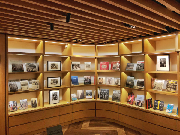 《香港故事》展老香港攝影集及書籍 回顧鏡頭下20世紀香江魅力