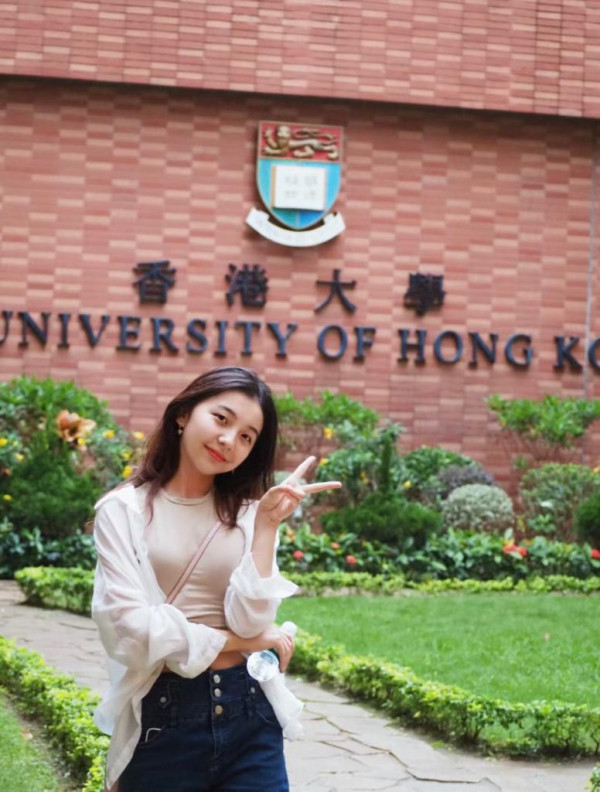香港大學1款神櫈爆紅！學生讚舒服「人工椅天花板」想買回家 淘寶同款天價出售